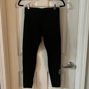 Lorna Jane Leggings size 6 with mesh bottoms